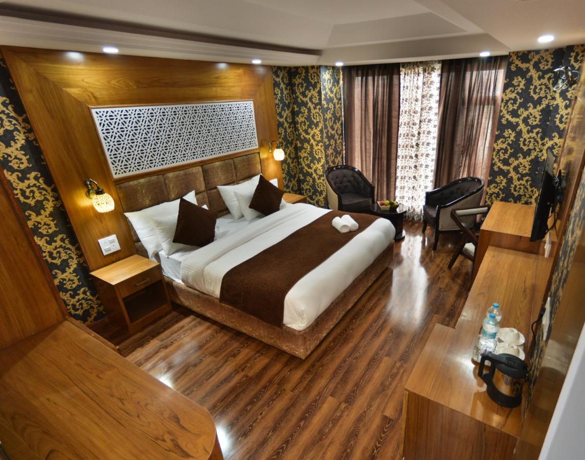 Hotel The Montreal Telbal Екстер'єр фото