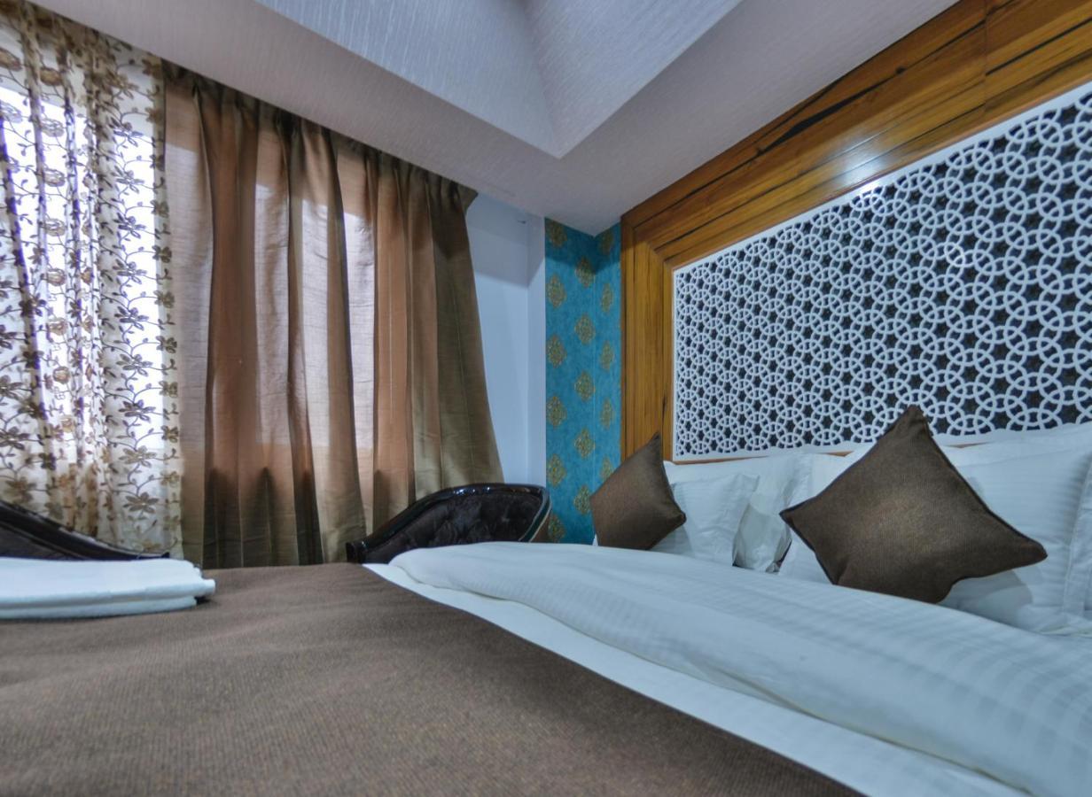 Hotel The Montreal Telbal Екстер'єр фото