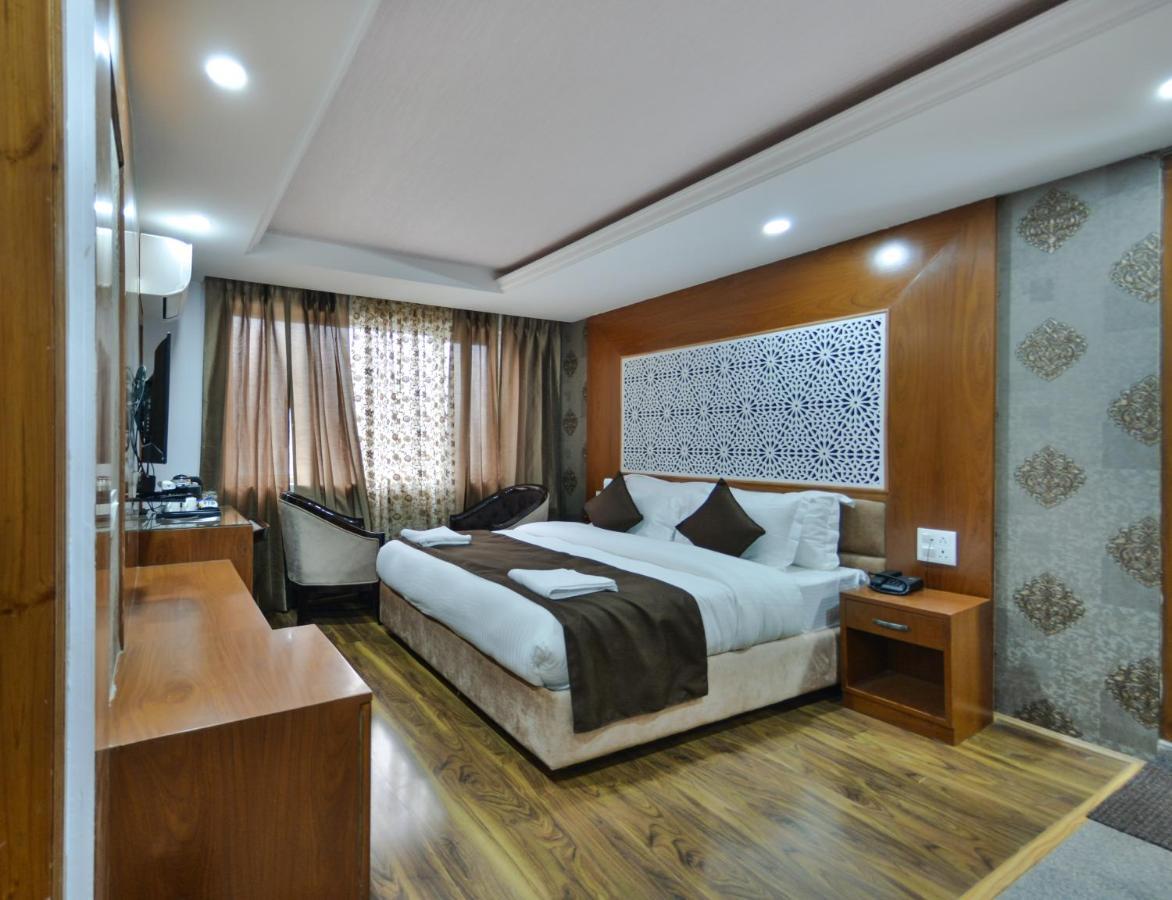 Hotel The Montreal Telbal Екстер'єр фото