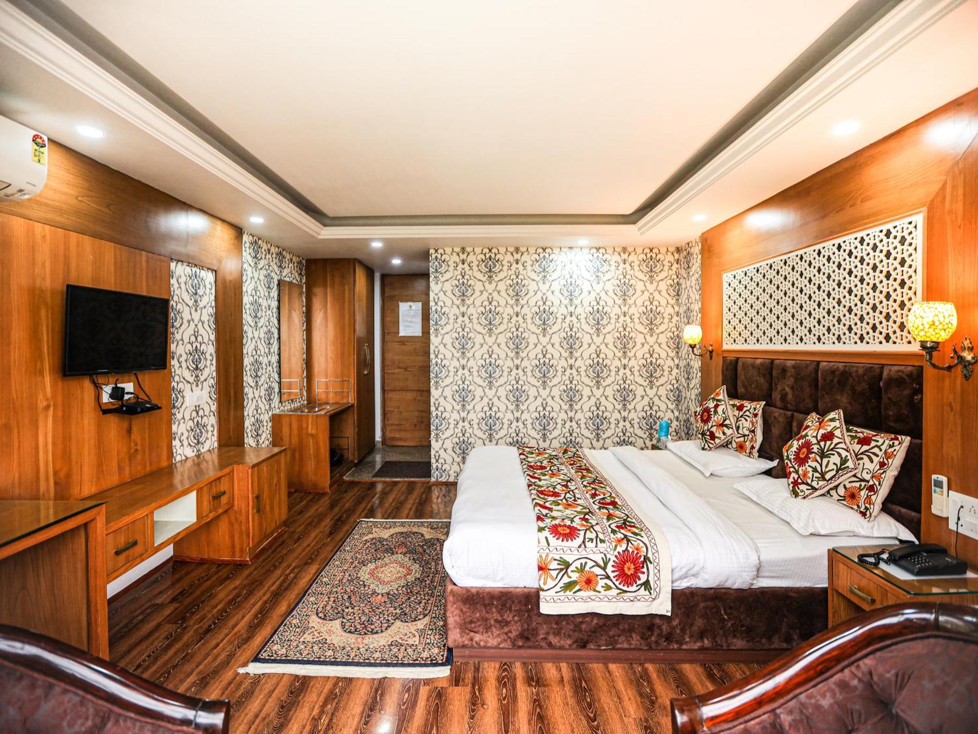 Hotel The Montreal Telbal Екстер'єр фото