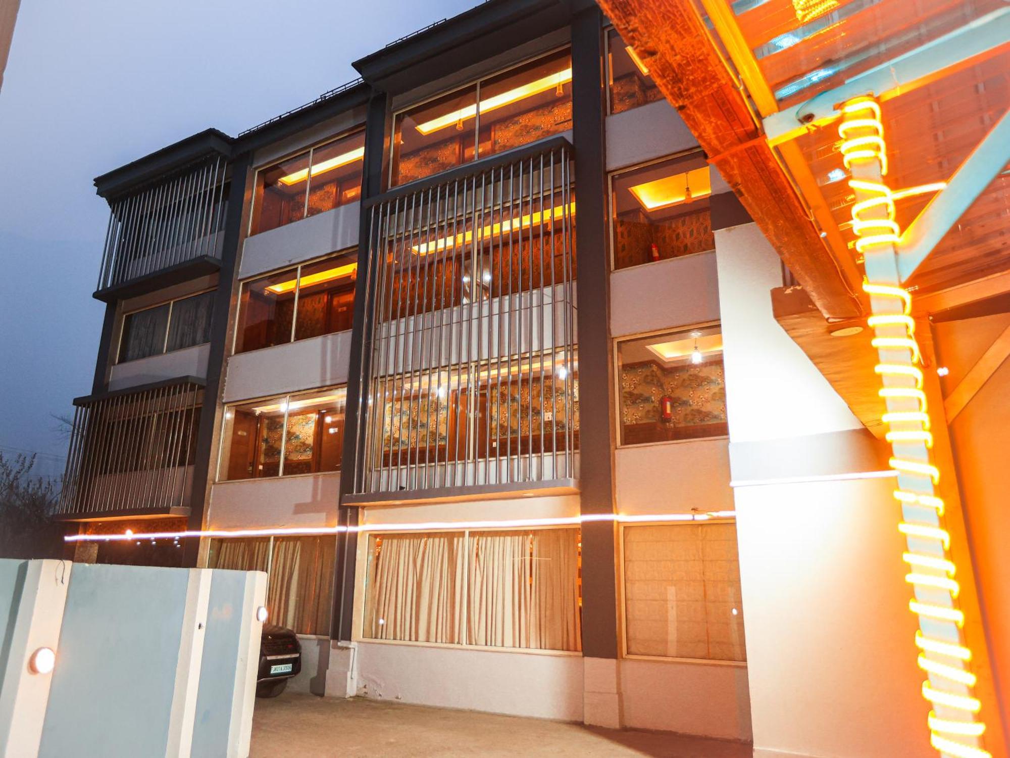 Hotel The Montreal Telbal Екстер'єр фото