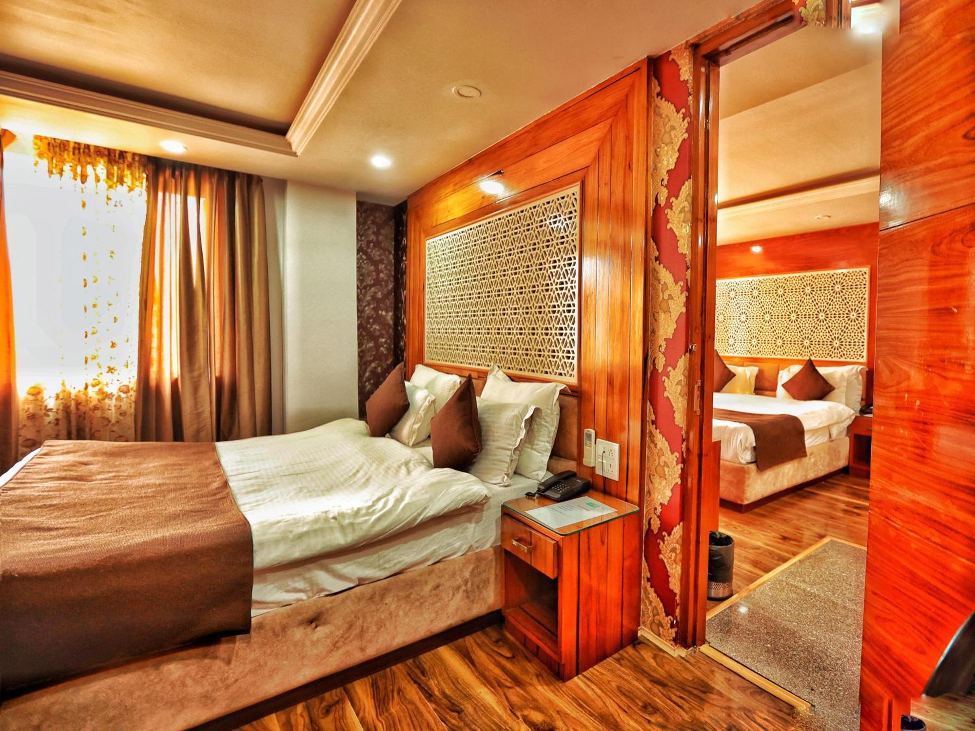 Hotel The Montreal Telbal Екстер'єр фото