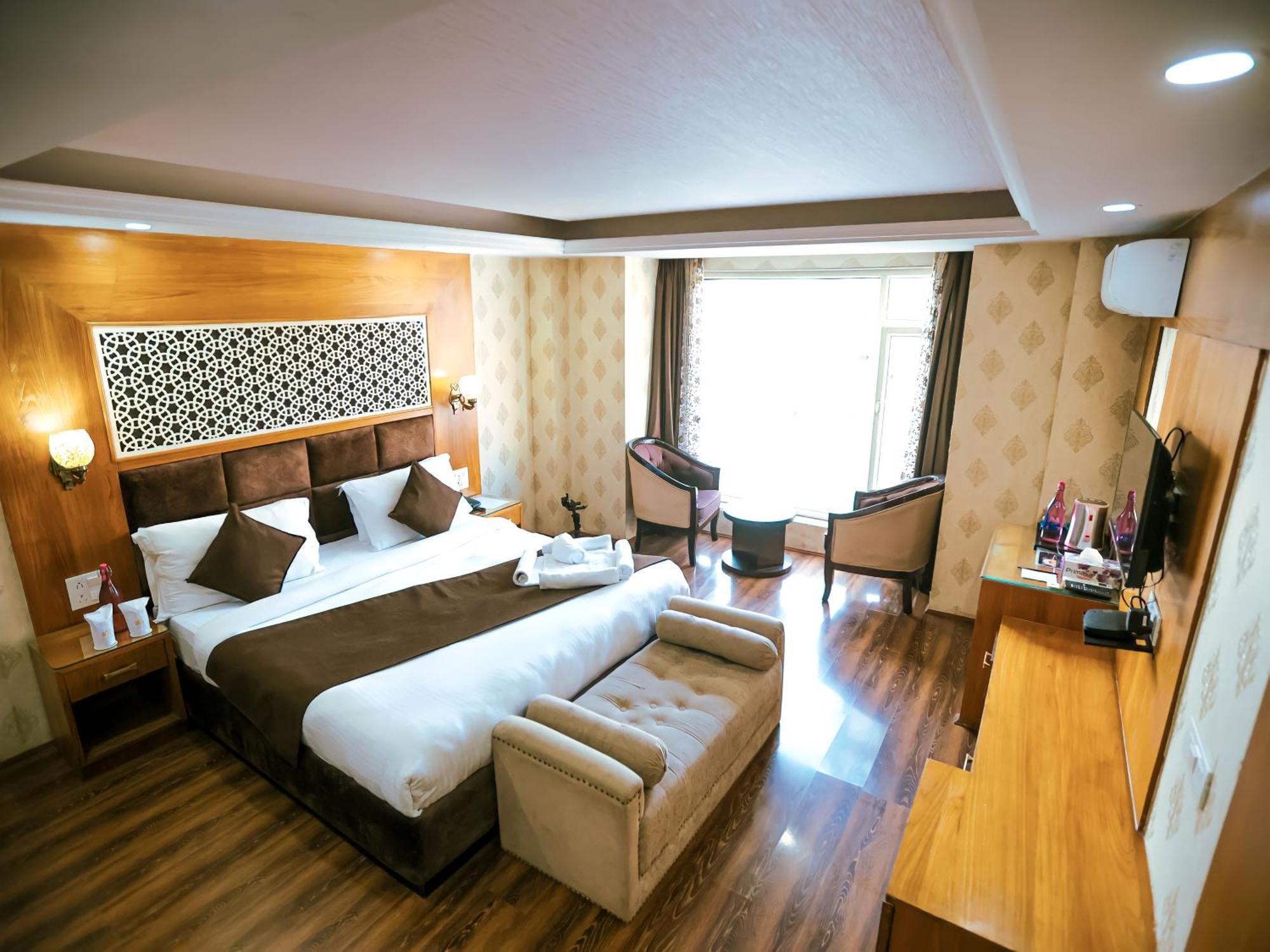 Hotel The Montreal Telbal Екстер'єр фото