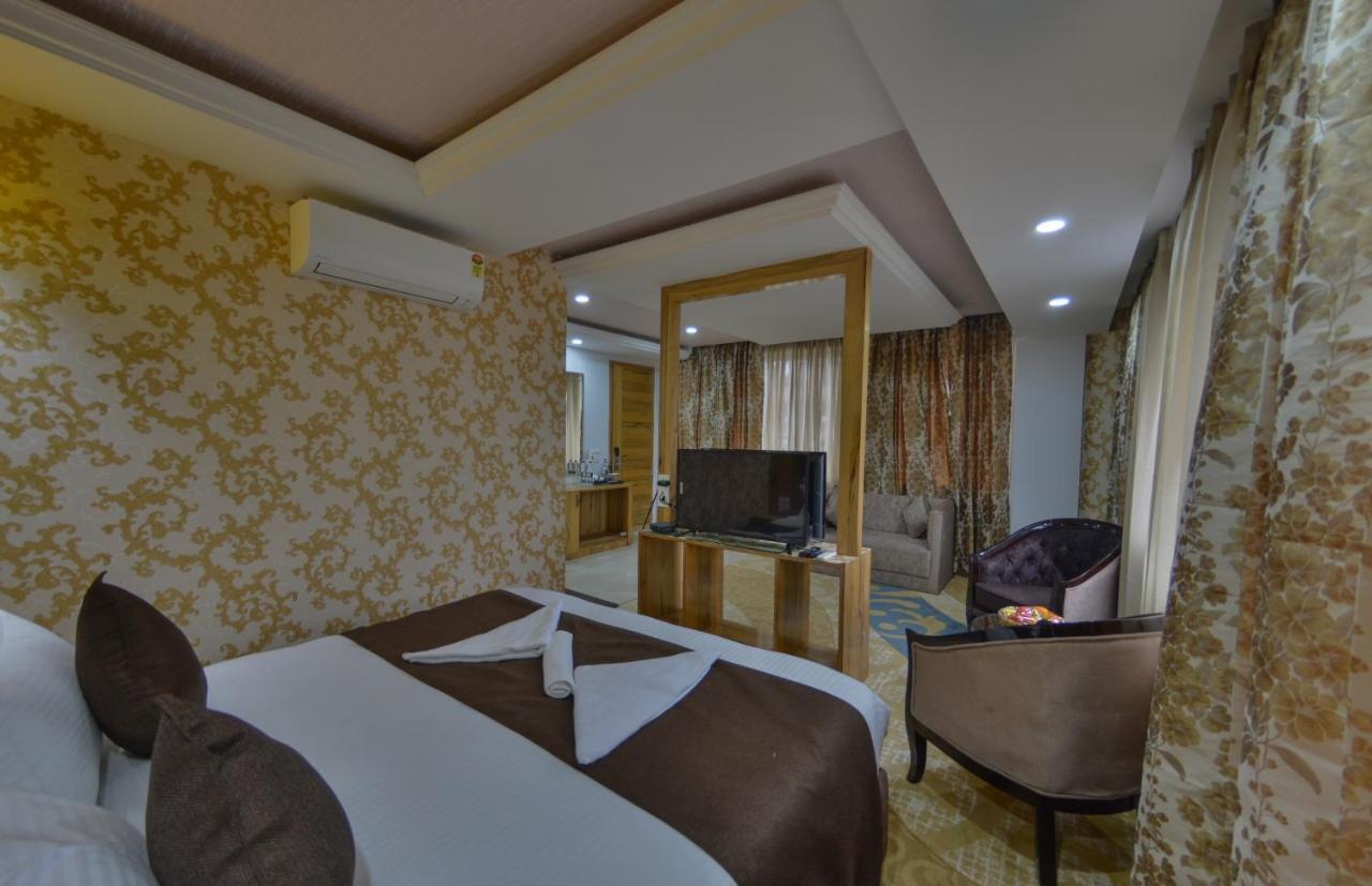 Hotel The Montreal Telbal Екстер'єр фото