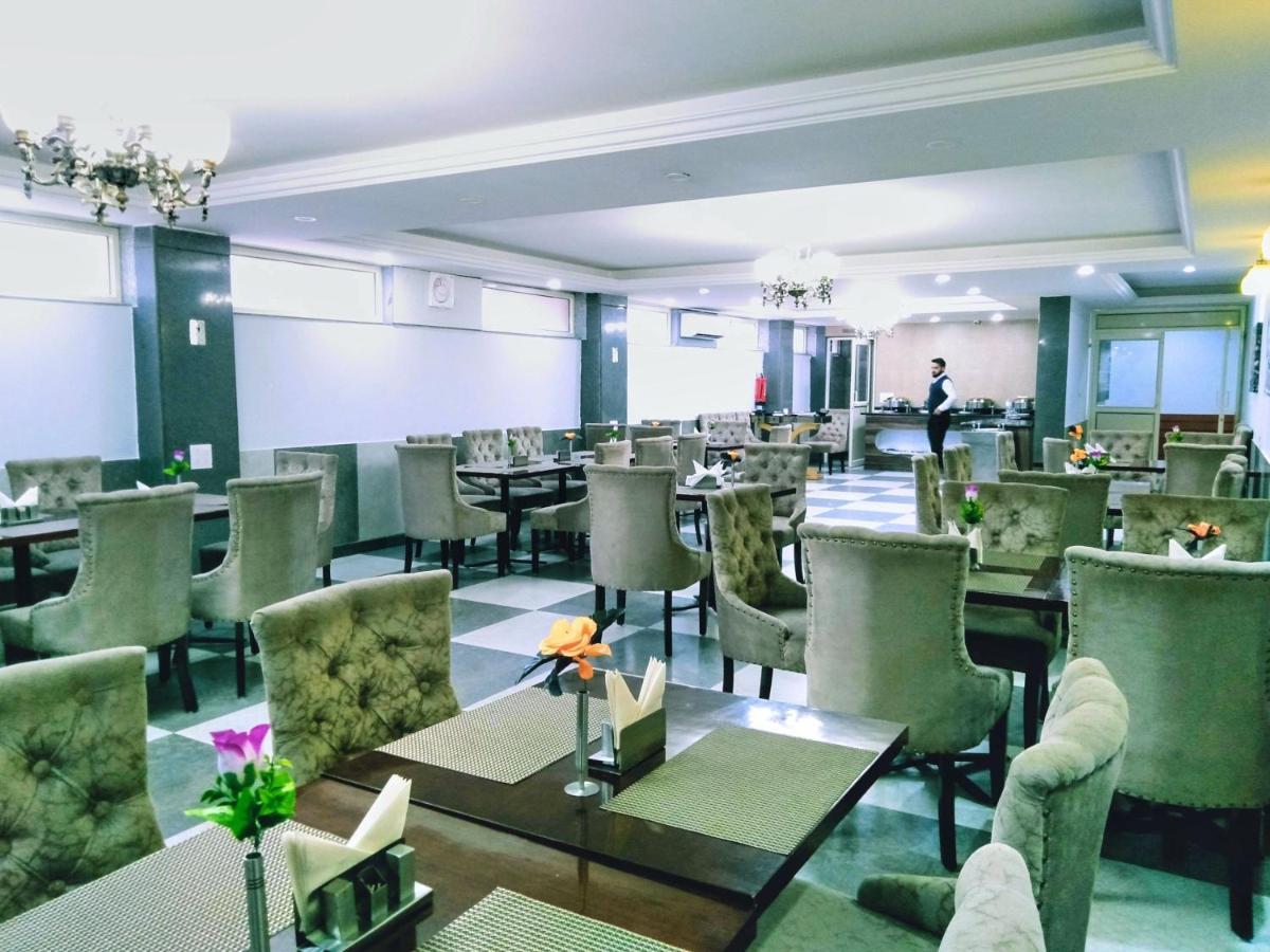 Hotel The Montreal Telbal Екстер'єр фото